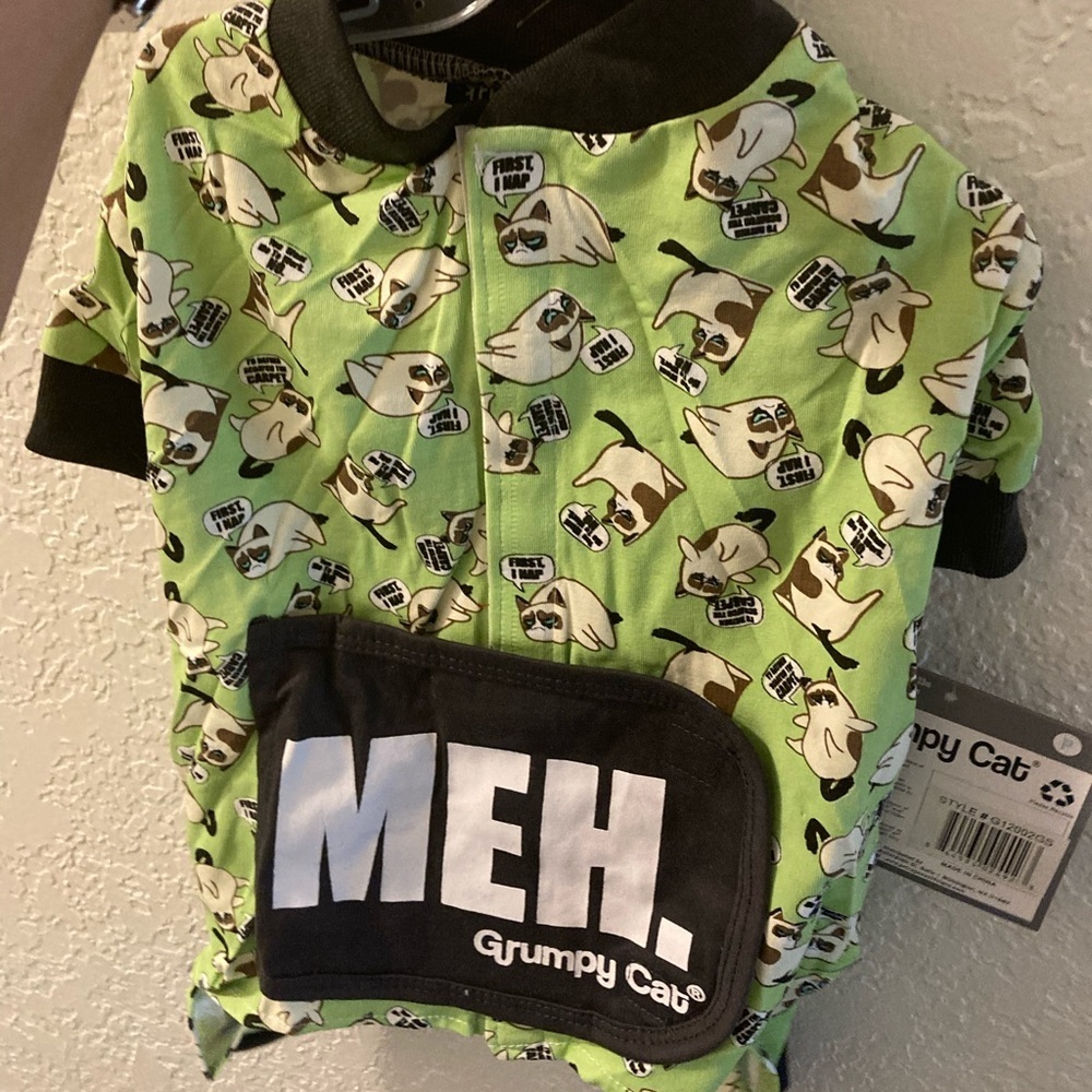 Pet Pijamas Brand New Grumpy Cat